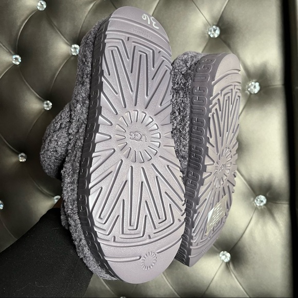 UGG® Grey Oh Fluffita Fur Slides - Picture 9 of 11